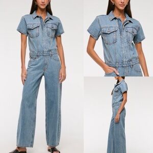 ABERCROMBIE & FITCH - Light Wash Denim Short-Sleeve Jumpsuit